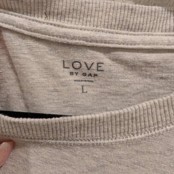 Cute GAP Sweater - Picture 3 of 3